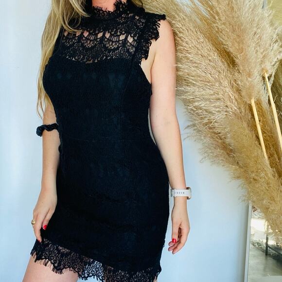 NEW FP FREE PEOPLE Black LBD Bodycon Lace Open Back High Neck Mini Slip Dress L - Picture 2 of 12